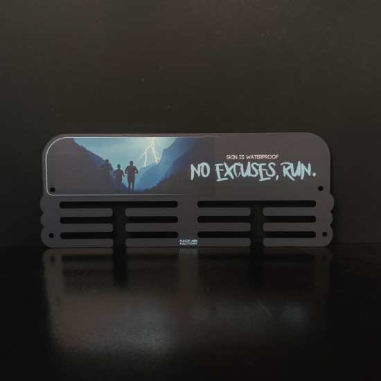 Κρεμάστρα μεταλλίων "No Excuses"