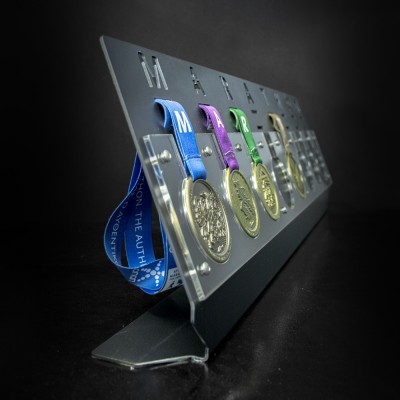 Επιτραπέζια προθήκη μεταλλίων "ATHENS MARATHON"